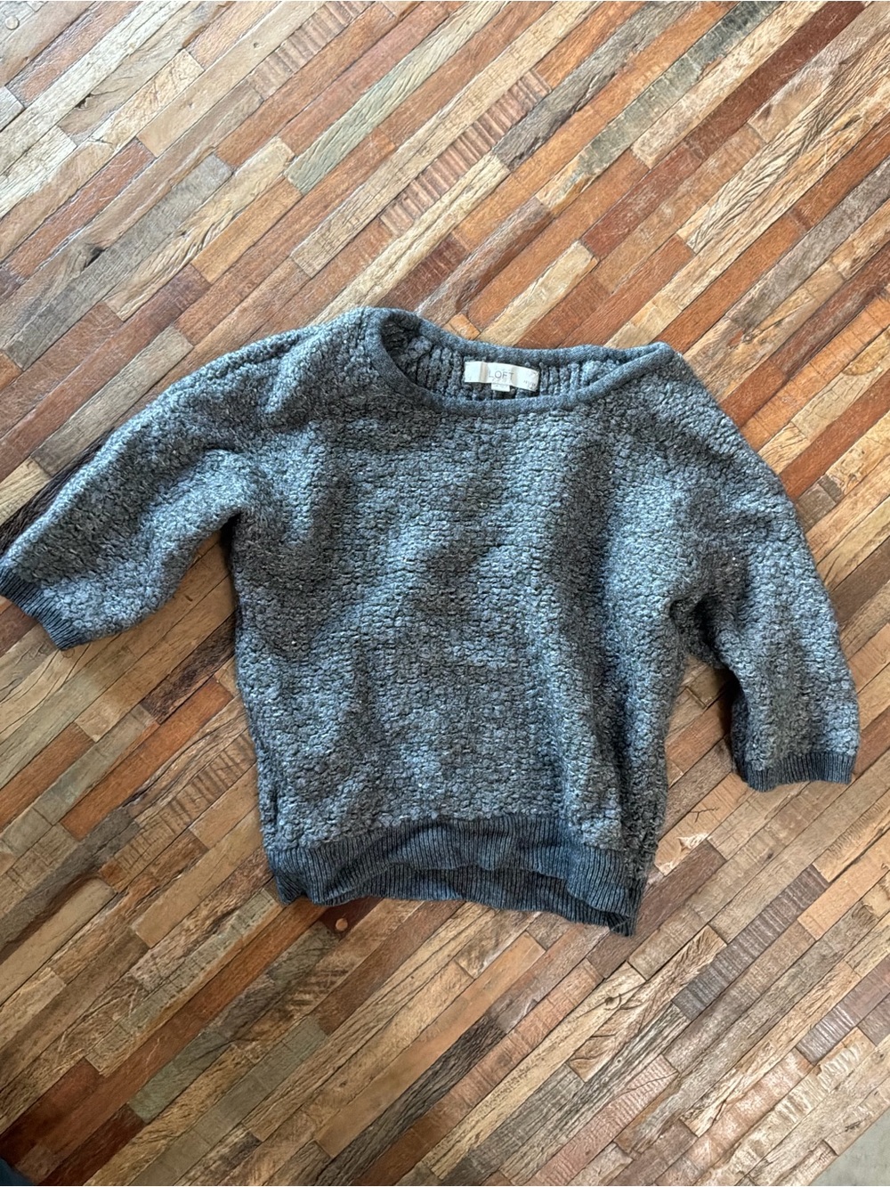 LOFT Gray Loop-Knit Short Sleeve Crewneck Sweater